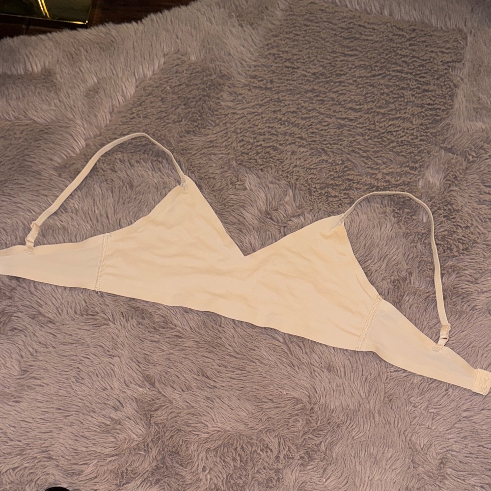 Maidenform Nude Bra beginner seamless fabric, adjustable Straps size child Large - Picture 5 of 11